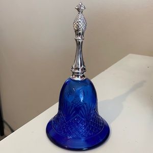 Avon blue hospitality bell cologne bottle 1976